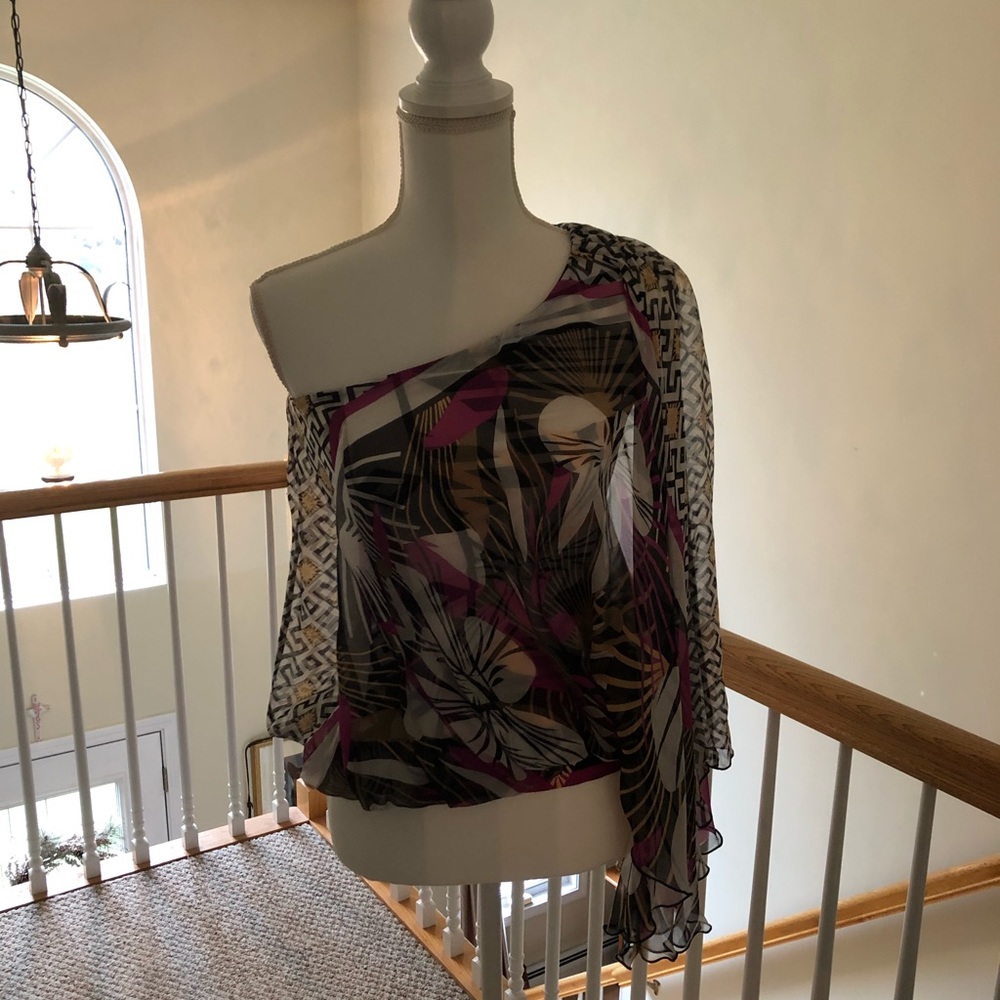 A beautiful Analili blouse